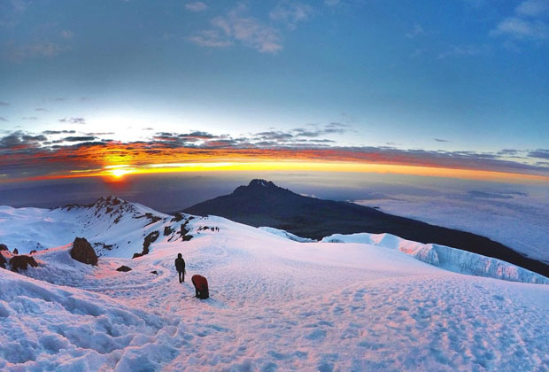 Mount Kilimanjaro Climb and Safari Combo